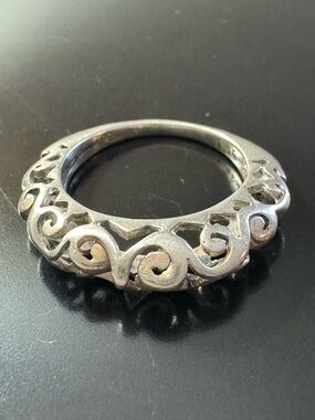 Sterling Silver Scrollwork Band Ring Sz 5.75 Romantic Openwork Stacking Ring